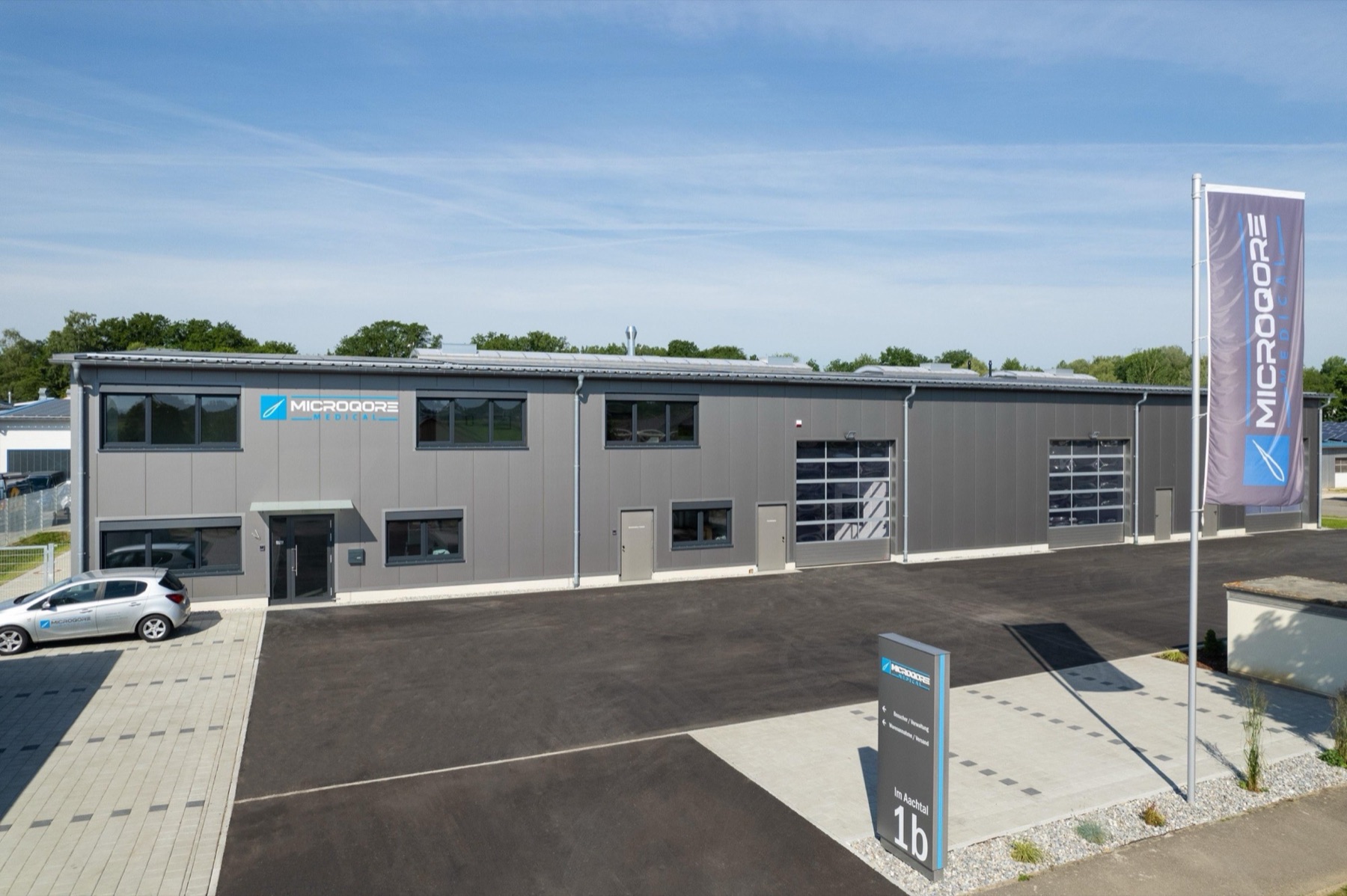 Firmengebäude von MICROQORE in Aach